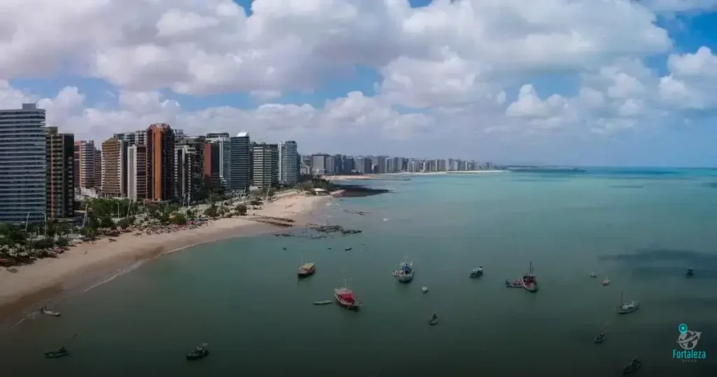 distancia de fortaleza a canoa quebrada