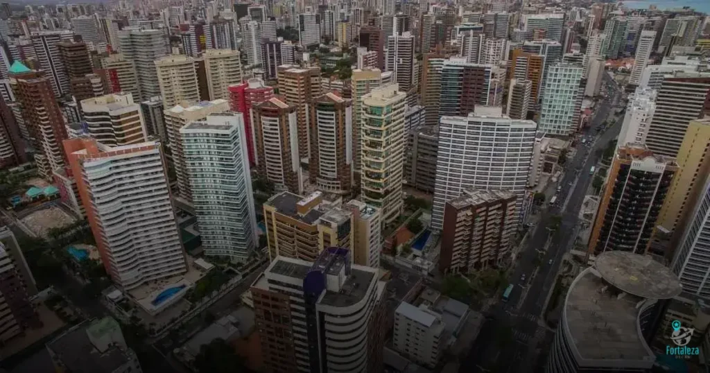 lugares para sair em fortaleza a noite