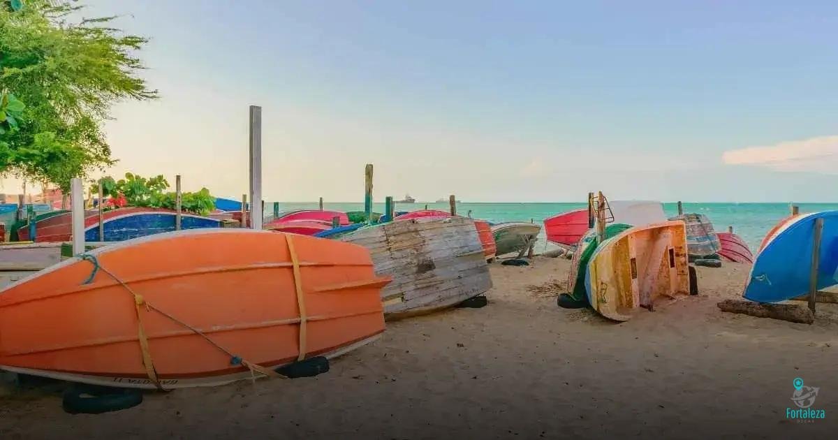 Praia do Meireles: Ótima para Caminhadas e Gastronomia